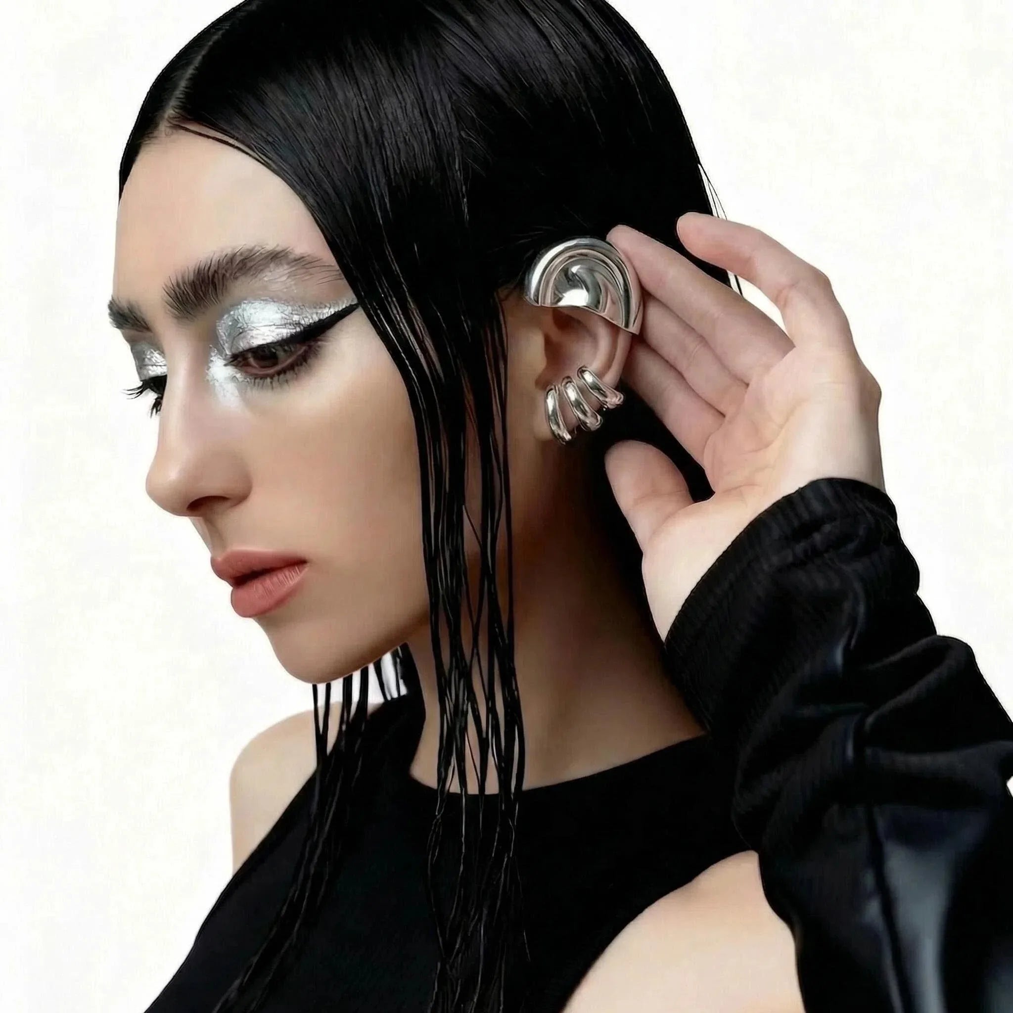 Punk Vintage Half Ear Contour Metal Ear Clip Exaggerate Stud Earrings For Women girls Ear Bones Clip Fashion Earring Jewelry