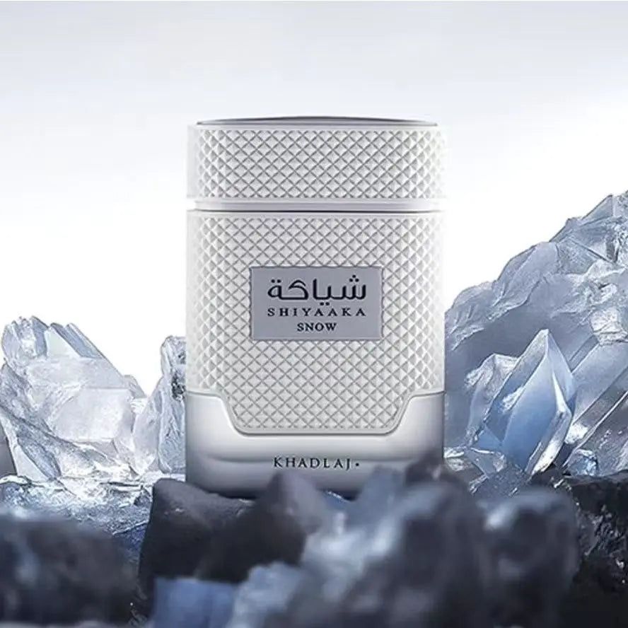 KSSnow perfume, with the diamond pattern design on the bottle body, is full of high-level feeling. Clear and distinct fragrance levels, long-lasting fragrance retention