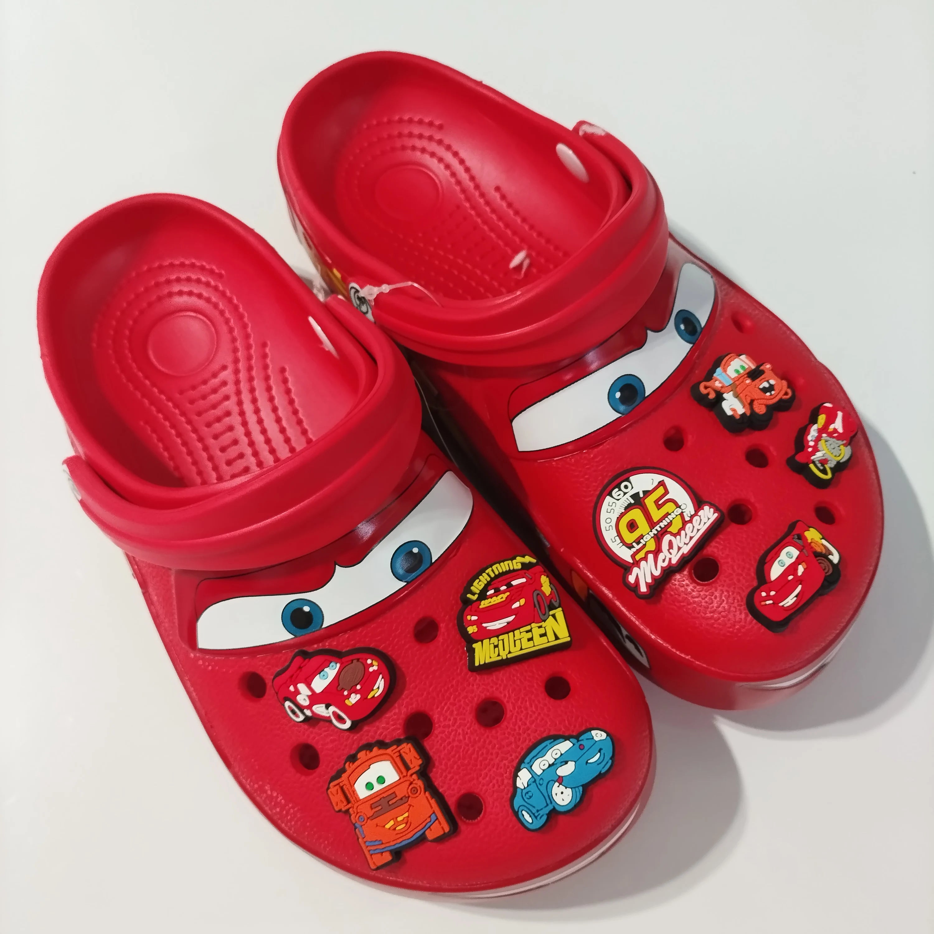 New McQueen Pix Cartoon Solid Color Waterproof Anti Slip Hole Outdoor Sandals Casual Sandals Adult Anime Accessories