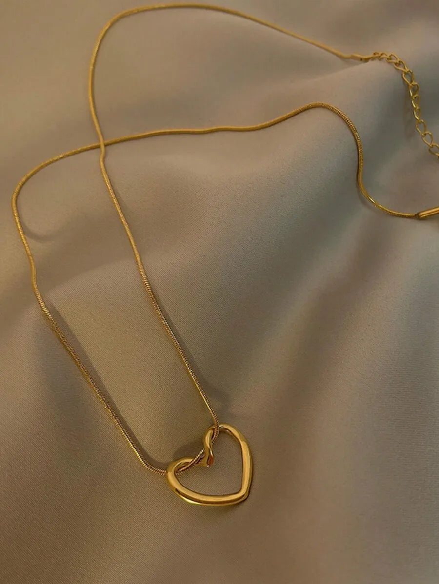 Hollow Heart Pendant Necklace For Women, Simple Clavicle Chain, Stainless Steel, Daily Wear Gift