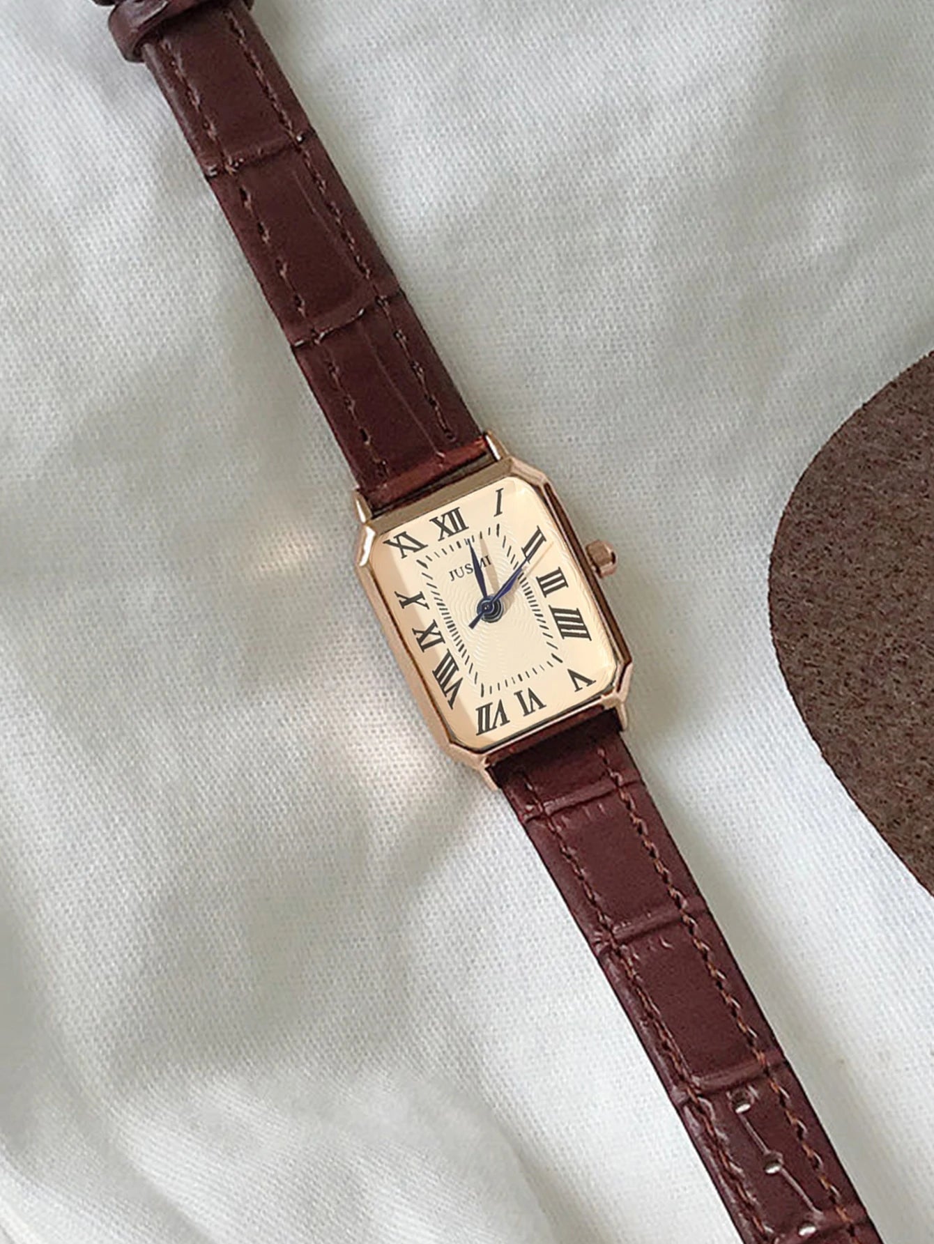 Women Retro Square Watch Roman Numeral Leather Strap Luxury Ladies Quartz Wristwatch