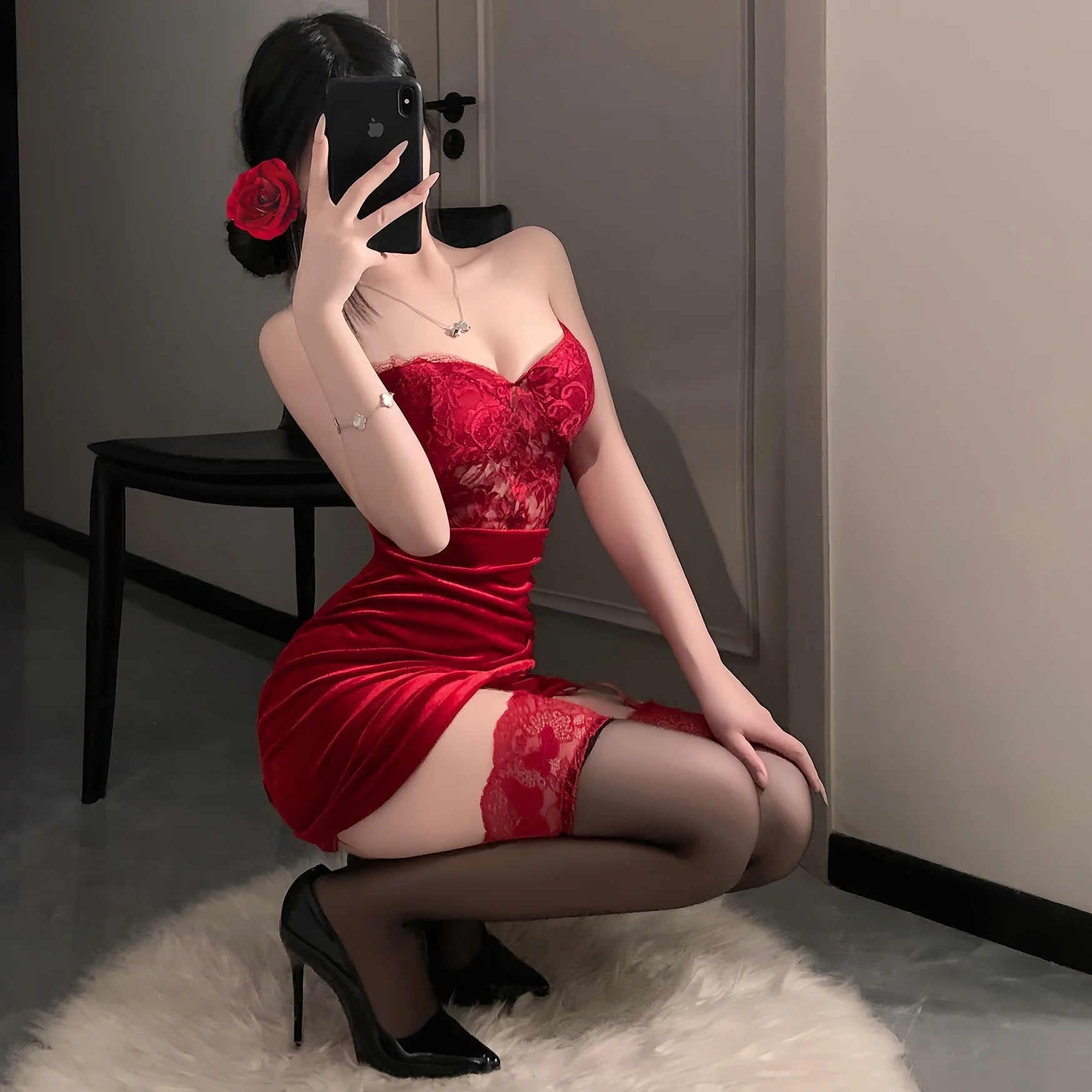 Fashionable French Gold Velvet Sleeping Skirt with Sexy Splicing Lace Waist and Strapless Skirt Sexy Underwear Festival Dress