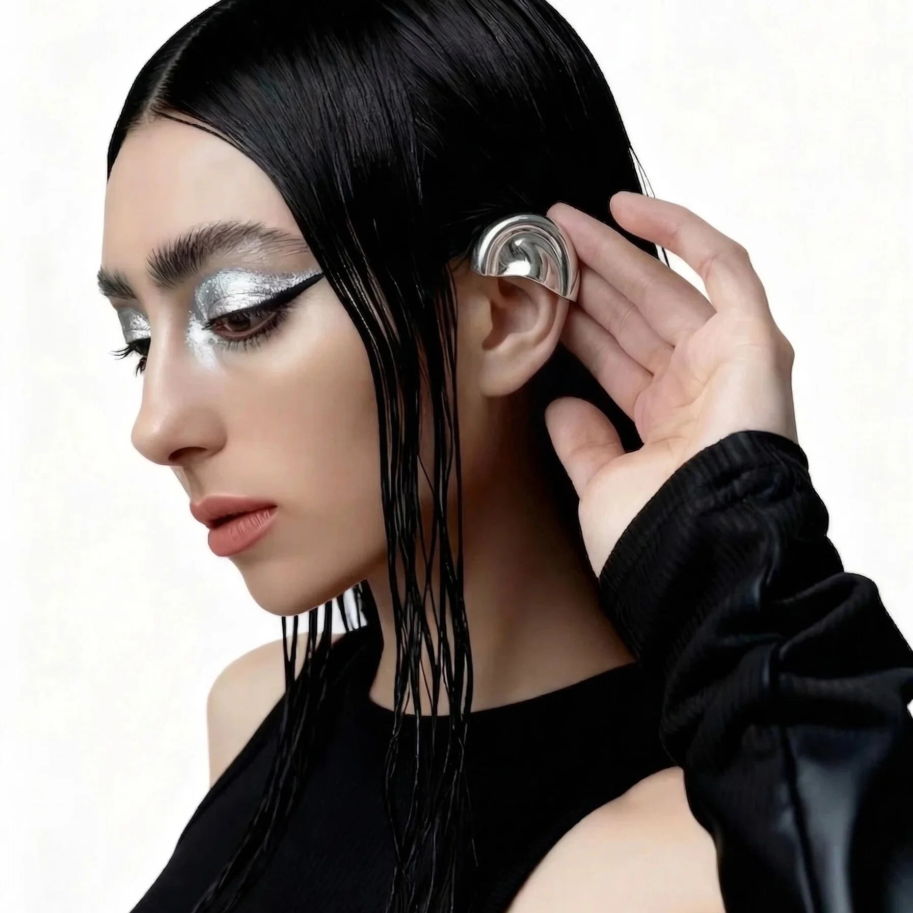 Punk Vintage Half Ear Contour Metal Ear Clip Exaggerate Stud Earrings For Women girls Ear Bones Clip Fashion Earring Jewelry