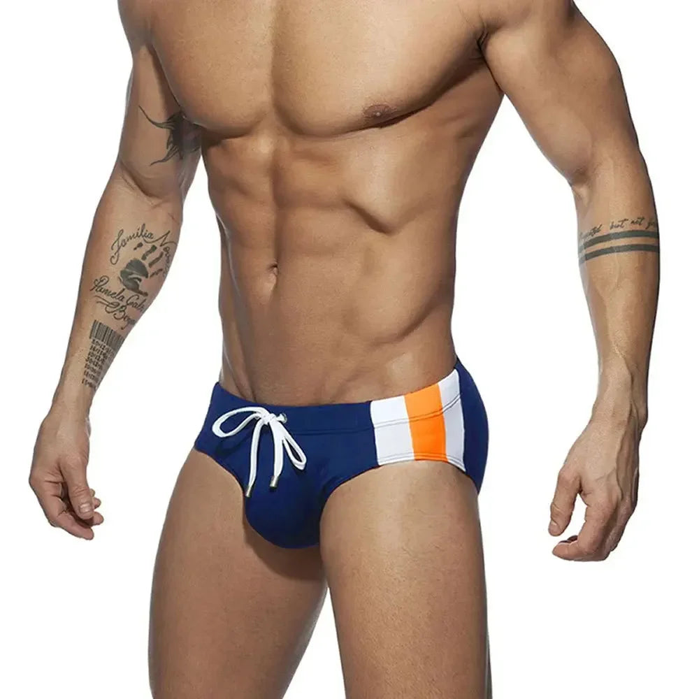 2025Men's side color matching triangle swimming trunks tethered close-fitting fashion trendy men's beach briefs men's UXH332